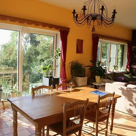 La Maison du Feuillu Cozy&spacious house with panorama sunset view Hébergement de vacances Thuin